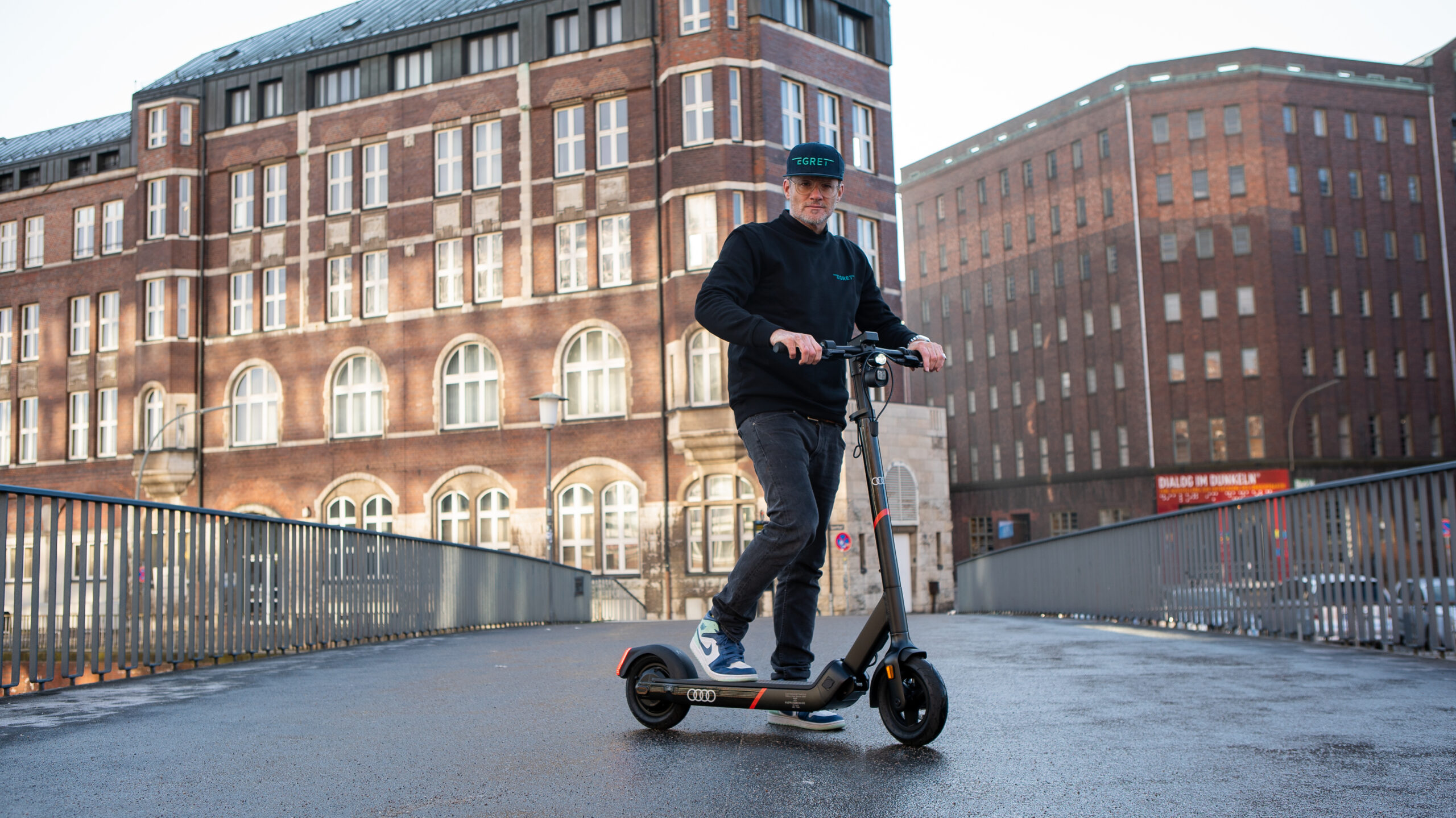 Audi electric kick scooter powered by Egret: Komfort und Vielseitigkeit